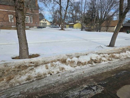 2724 2nd Ave E, Hibbing, MN, 55746 | Card Image