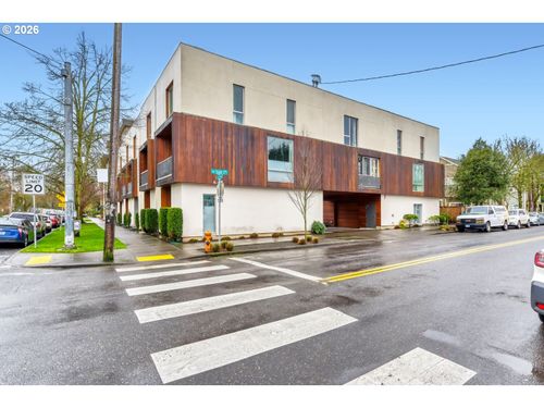 9-628 Ne Knott St, Portland, OR, 97212 | Card Image