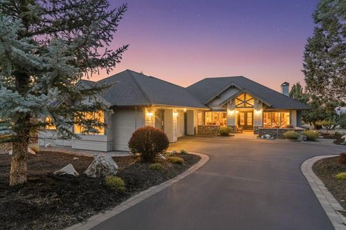 11403 Jubel Ct, Redmond, OR, 97756-7447 | Card Image