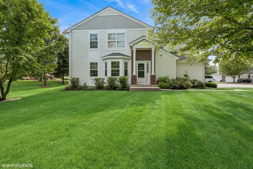 32403 Mackinac Ln, Lakemoor, IL, 60051-6670 | Card Image