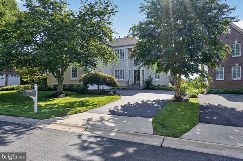 19816 Bethpage Ct, ASHBURN, VA, 20147-5212 | Card Image
