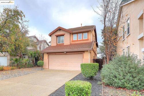 220 Whispering Oaks Ct, Brentwood, CA, 94513-5119 | Card Image