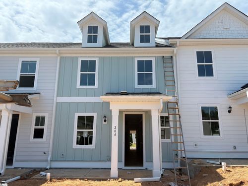 204 Gauley Street, Simpsonville, SC, 29681 | Card Image