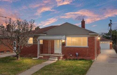 28110 Garfield Street, Roseville, MI, 48066 | Card Image