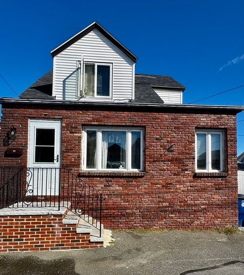 35 Alice St, Revere, MA, 02151-1506 | Card Image