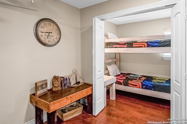 Bunk room/Main level | Image 15