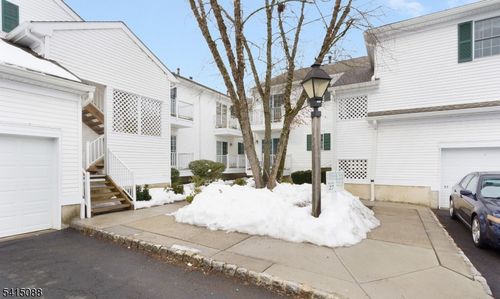 58 Smithfield Ct, Basking Ridge, NJ, 07920-2781 | Card Image