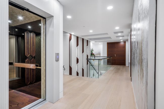 1123 Crestline Rd, House other with 6 bedrooms, 9 bathrooms and 8 parking in West Vancouver BC | Image 19