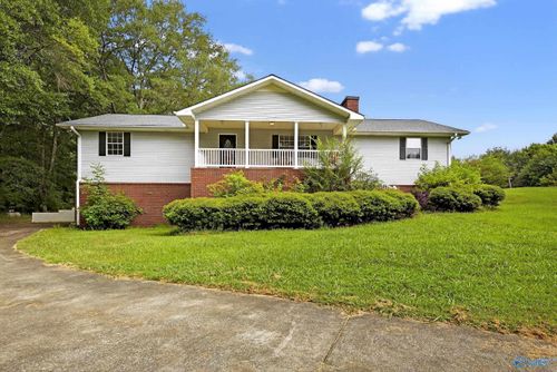 851 Arrowhead Dr, Wellington, AL, 36279-6572 | Card Image