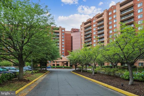 1017-2230 George C Marshall Dr, FALLS CHURCH, VA, 22043-2582 | Card Image