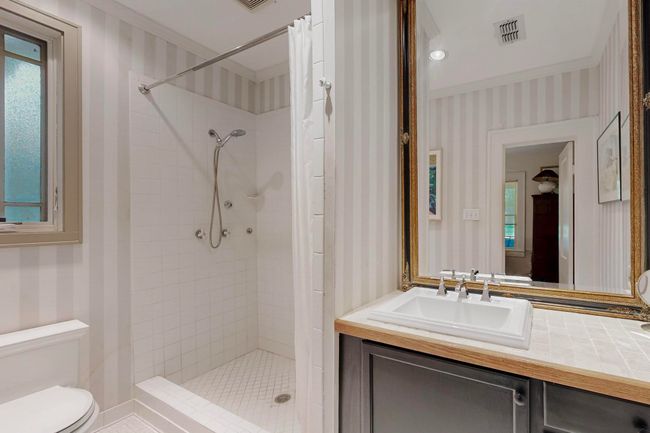 609 Valencia St, House other with 3 bedrooms, 2 bathrooms and null parking in Dallas TX | Image 20