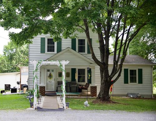 100 New Chapel Rd, Rustburg, VA, 24588-2832 | Card Image
