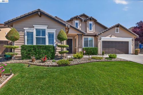 2760 St Andrews Dr, Brentwood, CA, 94513-4626 | Card Image