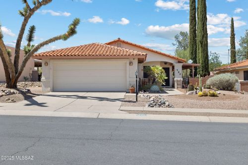 722 W Rio Moctezuma, Green Valley, AZ, 85614-3944 | Card Image