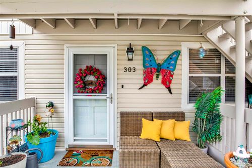 apt-303-1200 Shoreline Dr, Gulf Breeze, FL, 32561-4755 | Card Image