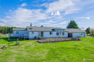 782 S Military Road, House other with 3 bedrooms, 2 bathrooms and 3 parking in Winlock WA | Image 2