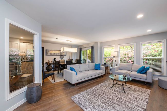 1452 Stevens St, Townhouse with 3 bedrooms, 3 bathrooms and 5 parking in White Rock BC | Image 6