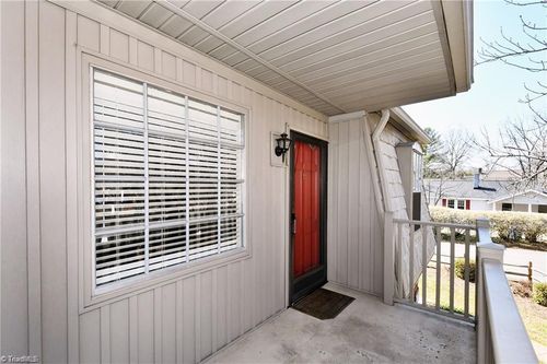 apt-i-3812 Country Club Rd, Winston-Salem, NC, 27104-2938 | Card Image