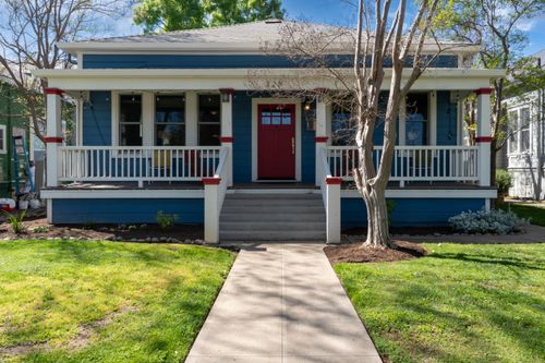 328 W 21st St, Merced, CA, 95340-3820 | Card Image