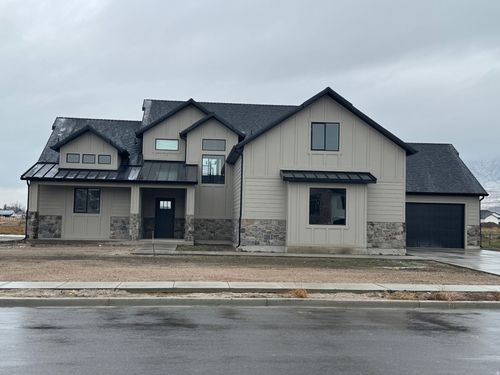 2524 W 2950 N, Farr West, UT, 84404-2010 | Card Image