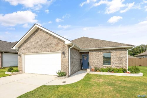 15015 Demarie Ln, Athens, AL, 35613-7688 | Card Image