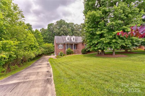 3874 Willow Grove Ln, Concord, NC, 28025-8355 | Card Image