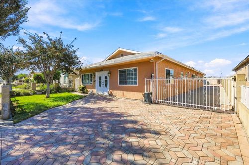 5871 Fullerton Ave, Buena Park, CA, 90621-1915 | Card Image