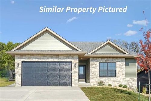 225 Chadwick Ln, Iowa City, IA, 52245-9200 | Card Image