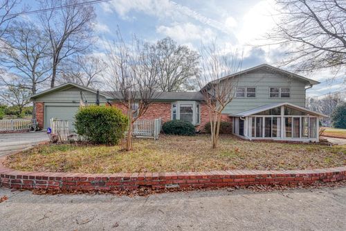 808 Cecelia Dr, Boiling Springs, SC, 29316-6107 | Card Image