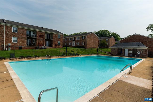 APT-2 - 2405 Barracks Ct, Condo with 2 bedrooms, 1 bathrooms and null parking in CHARLOTTESVILLE VA | Image 23