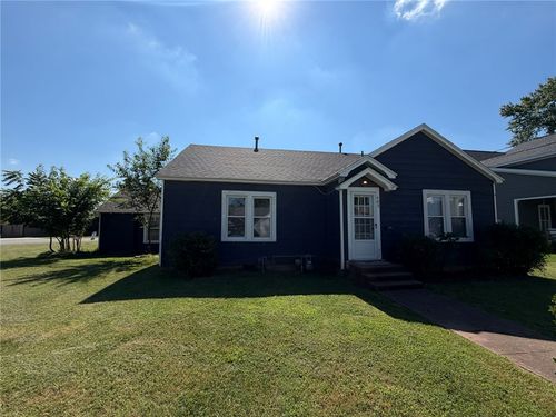403 Sw E St, Bentonville, AR, 72712-5720 | Card Image