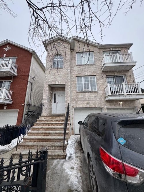 225 N 12th St, Newark, NJ, 07107-1213 | Card Image