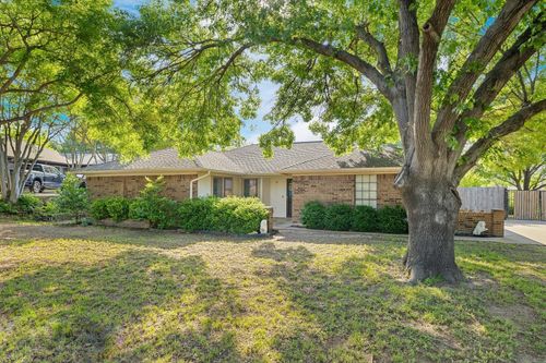8341 Crosswind Dr, Fort Worth, TX, 76179-3006 | Card Image