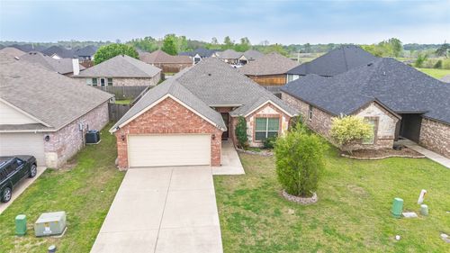 133 Cherokee St, Greenville, TX, 75402-2816 | Card Image