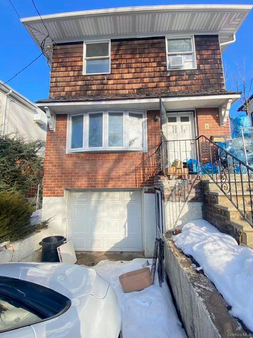 1305 133rd Pl, College Point, NY, 11356-2015 | Card Image