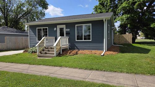 1043 Western Avenue, GREEN BAY, WI, 54303 | Card Image