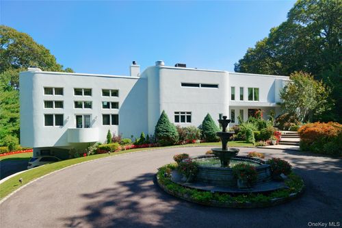 26 Tennis Court Rd, Oyster Bay, NY, 11771-1816 | Card Image