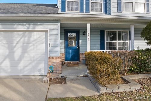 2421 Coniferous Dr, Shiloh, IL, 62221-7968 | Card Image