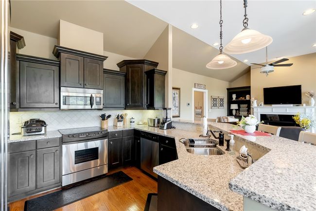 B - 105 Portside Ct, Townhouse with 3 bedrooms, 4 bathrooms and null parking in Sunset SC | Image 12