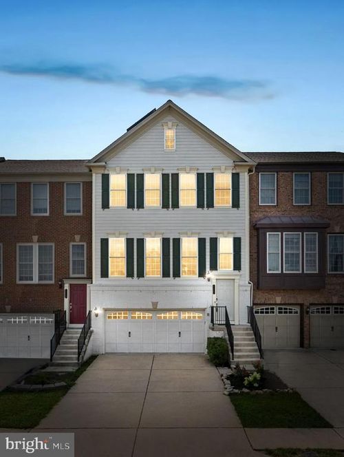126 Great Laurel Sq Se, LEESBURG, VA, 20175-5418 | Card Image