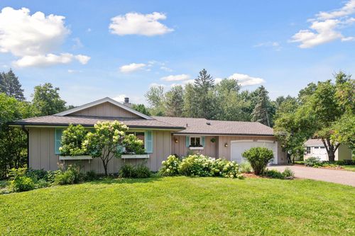 18025 Hummingbird Rd, Wayzata, MN, 55391-3222 | Card Image