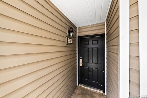 386-373 April Dr, Canyon Lake, TX, 78133-3396 | Card Image
