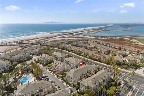 19271 Surfwave Dr, Huntington Beach, CA, 92648-7506 | Card Image