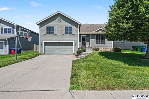 13913 Springview Dr, Papillion, NE, 68133-4830 | Card Image