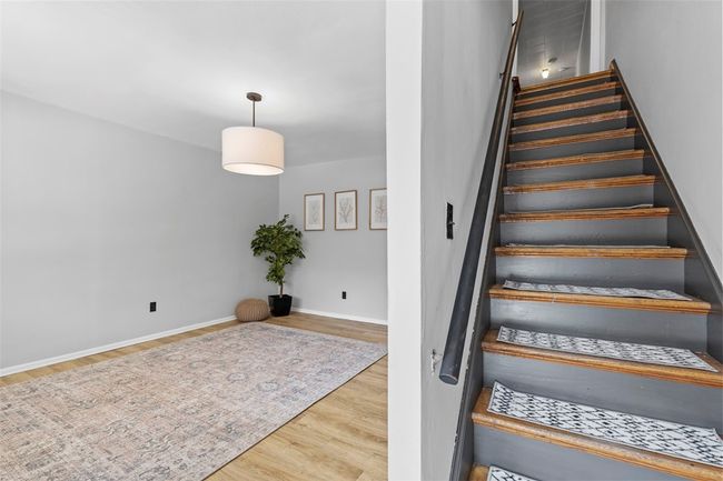 537 6 Th St, House other with 5 bedrooms, 3 bathrooms and 3 parking in Braddock PA | Image 10