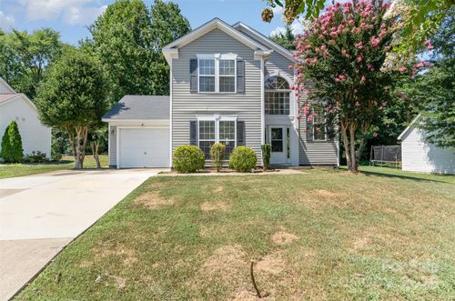 10024 Northwoods Forest Dr, Charlotte, NC, 28214-7630 | Card Image