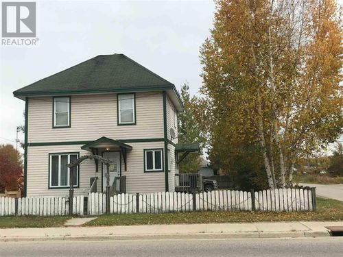 114 Monk St, Chapleau, ON, P0M1K0 | Card Image