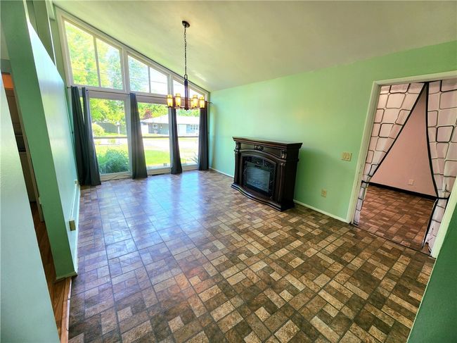 2490 Victoria Dr, House other with 4 bedrooms, 1 bathrooms and 1 parking in Hermitage PA | Image 12
