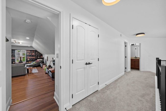 Upstairs Hall | Image 39