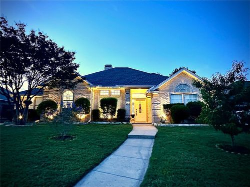 7809 Hightower Dr, North Richland Hills, TX, 76182-3402 | Card Image
